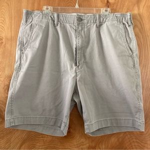 Levi’s EZ Chino Shorts, Gray, Size XL